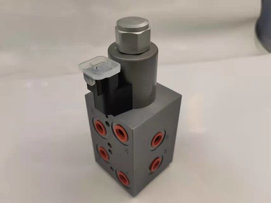 21MPa Customized Hydraulic Solenoid Valve 8 Way 2 Posisi Tekanan 210bar